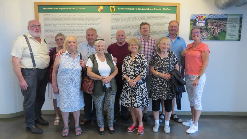 Gruppenfoto des Museumsbesuches in Fleißen